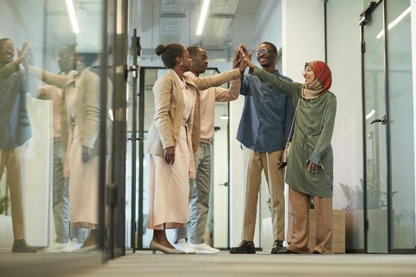 Maîtrisez les règles des emplois saisonniers en entreprise : un guide pratique indispensable